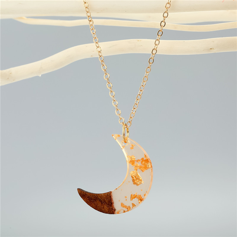 Bohemian Retro Resin Wood Splicing Moon Pendant Necklace Clavicle Chain European Cross-border Jewelry display picture 2