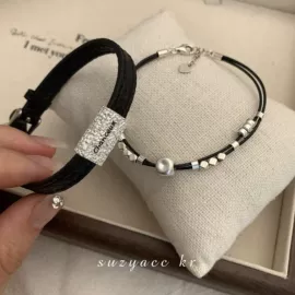 项链;耳环;项圈