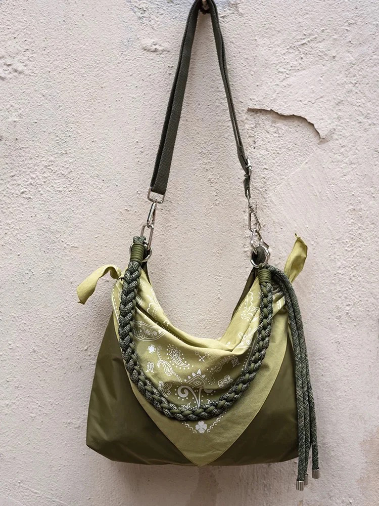 Exklusive weibliche Berühmtheit Dilraba lässige und vielseitige Cashew Blume Leinwand Single Schulter Umhängetasche, Frauen_voghion.com