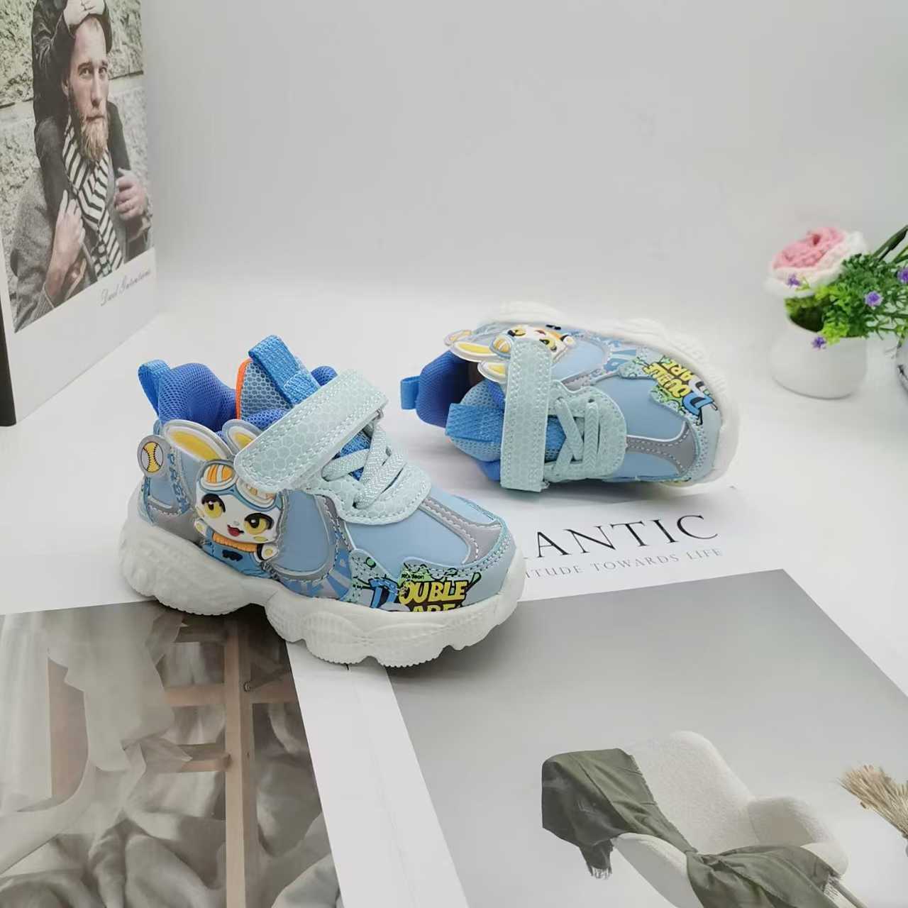 Otoño nuevo 2025 zapatos de cuero para niños y niñas zapatos deportivos para bebés zapatos de correr para niños y niñas