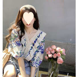 法式v领碎花短袖衬衫女夏季衬衣设计感小众锁骨雪纺削肩上衣