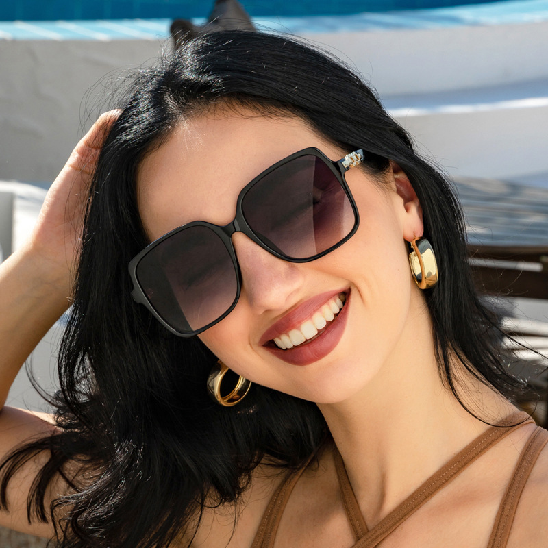 31g Weight Full Frame Glasses Structure Sunglasses Classification Fashion Gradient Color PC UV400 Protection Square Full Frame Women's Sunglasses