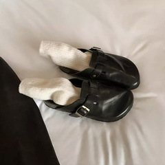 黒のベーケン靴の女性の本革の牛革の厚い底の頭の半分のスリッパの外は新型の日本の平底の冷たい引きずりの博ケンの靴を着ます。