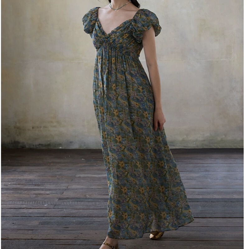 2026 Gentle Style Pleated Waist-Cinching Floral Chiffon Long Dress Square Neck V-Neck Fairy-Like Travel Draped Dress