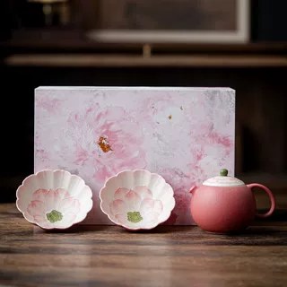 釉下彩手绘莲花一壶二杯陶瓷茶壶主人杯粉色茶具礼盒送闺蜜伴手礼