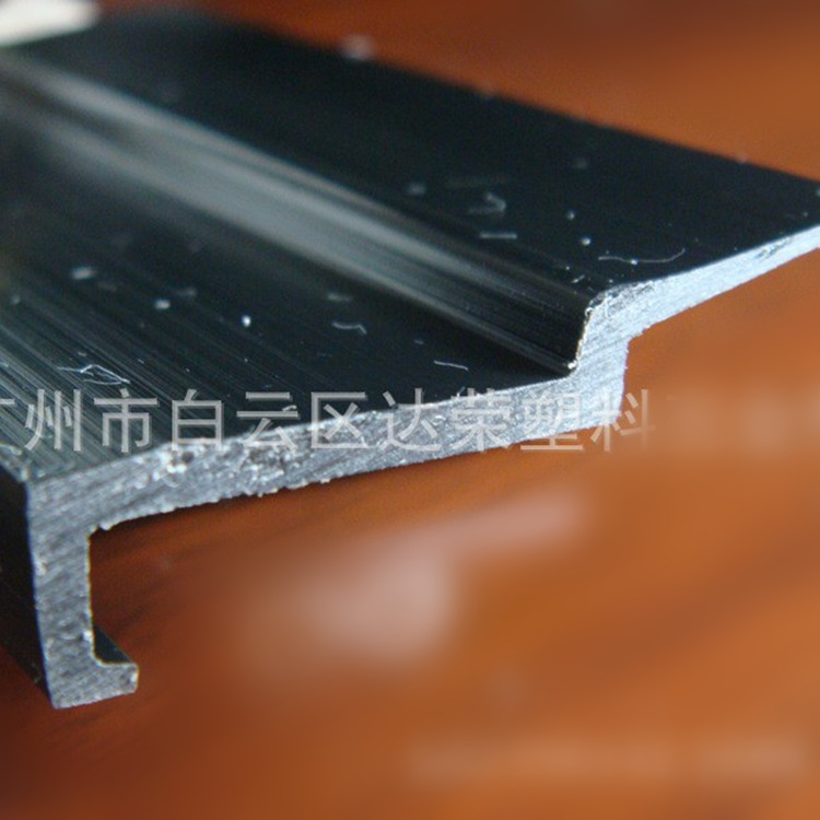 PVC大勾企胶 塑料型材 耐老化全塑无添加勾企（规格/可按要求做）