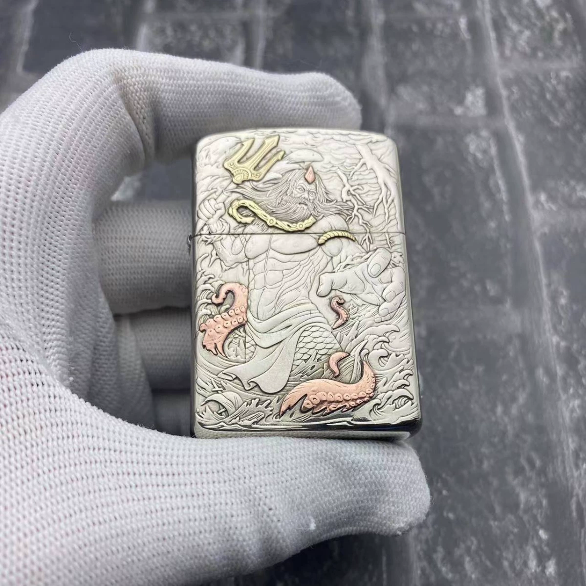 ZORRO керосиновая зажигалка Zoro Медь 902s инкрустированный Нептун Русалка ветрозащитная зажигалка оптом