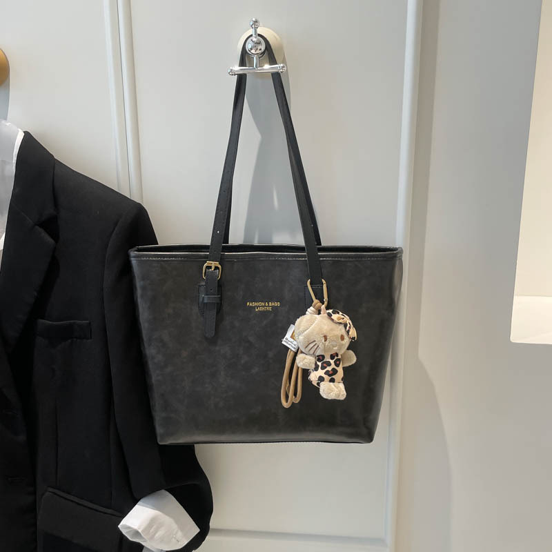 Bolsa de viaje retrógrada para mujeres 2026 otoño y invierno nuevo estilo versátil bolso de hombro de tendencia Maillard bolso de brazo