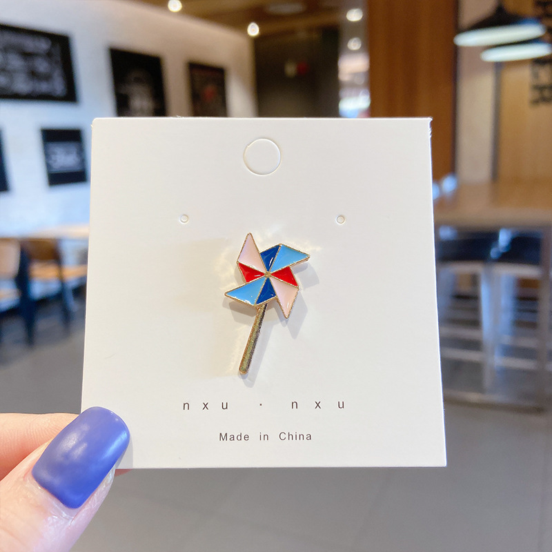 Inswind broche de dibujos animados japoneses accesorios femeninos adorables pin insignia personalidad simple anti-drift pin