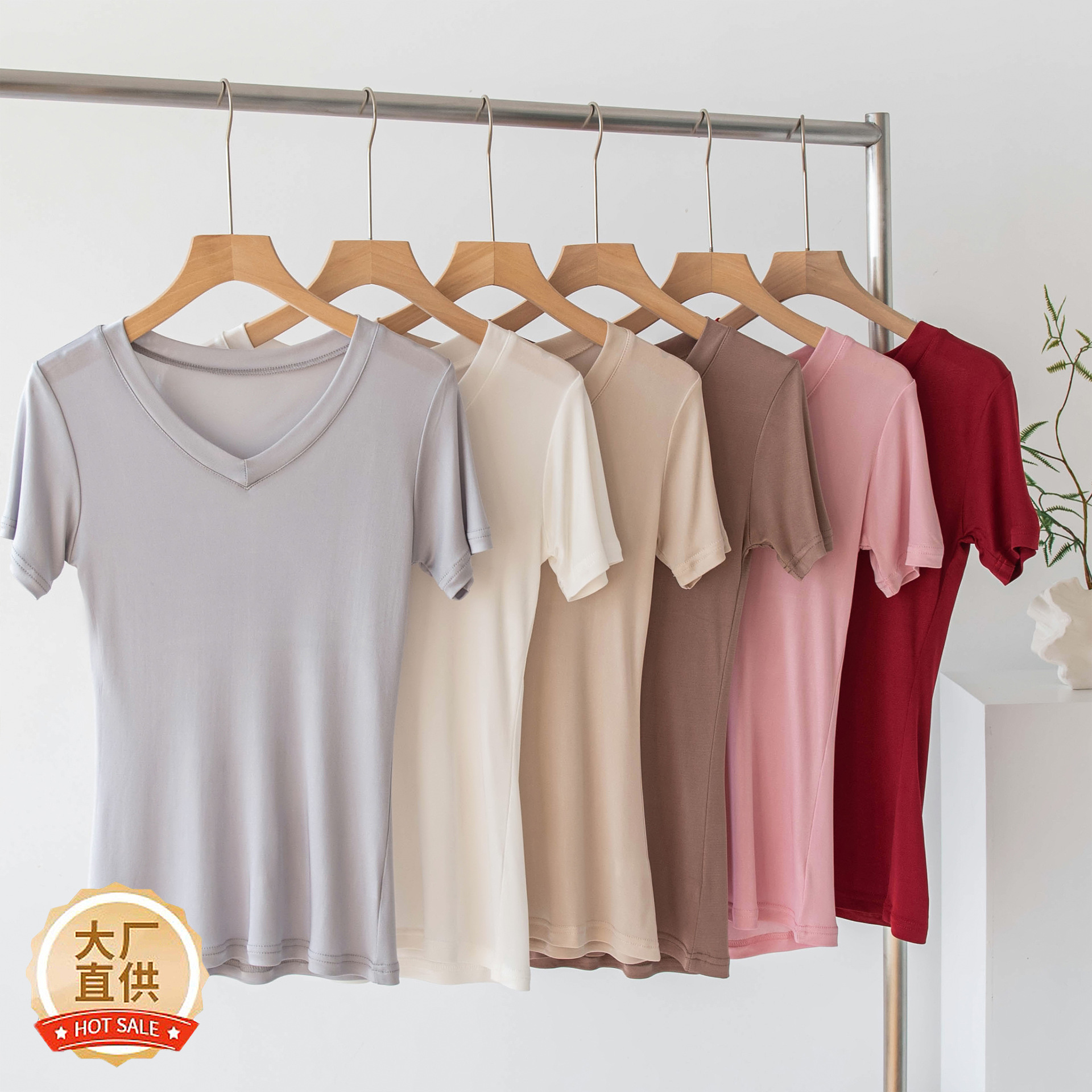 Silk Short-Sleeved T-Shirt for Women, Fashionable V-Neck Base Shirt, Mulberry Silk Women's Top, Breathable, Skin-Friendly, Casual and Suitable for Commuting