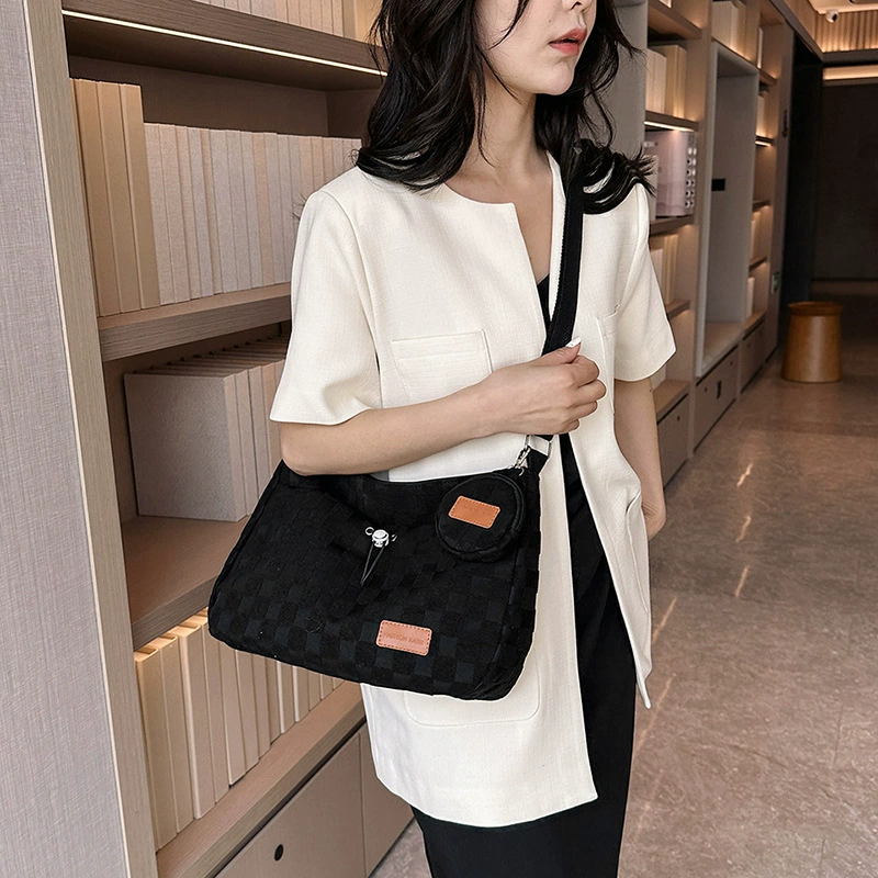 Universal trend capacious one-shoulder bag, quantum lamp, shoulder bag with diamond pattern, 2023, western style