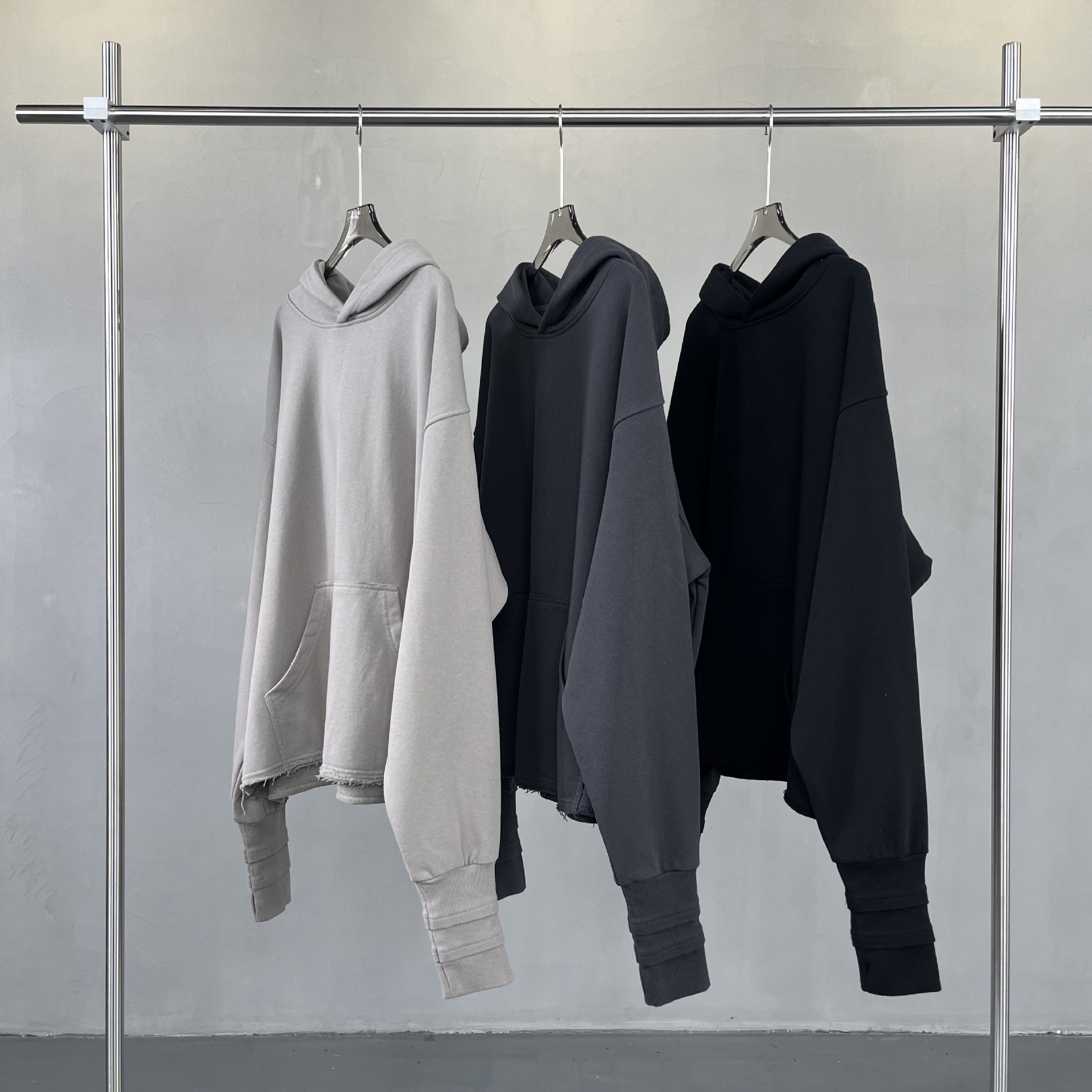 Men's Clothing washed old hooded jacket with loose edge ninja sleeves oversize sweater hoodies_voghion.com