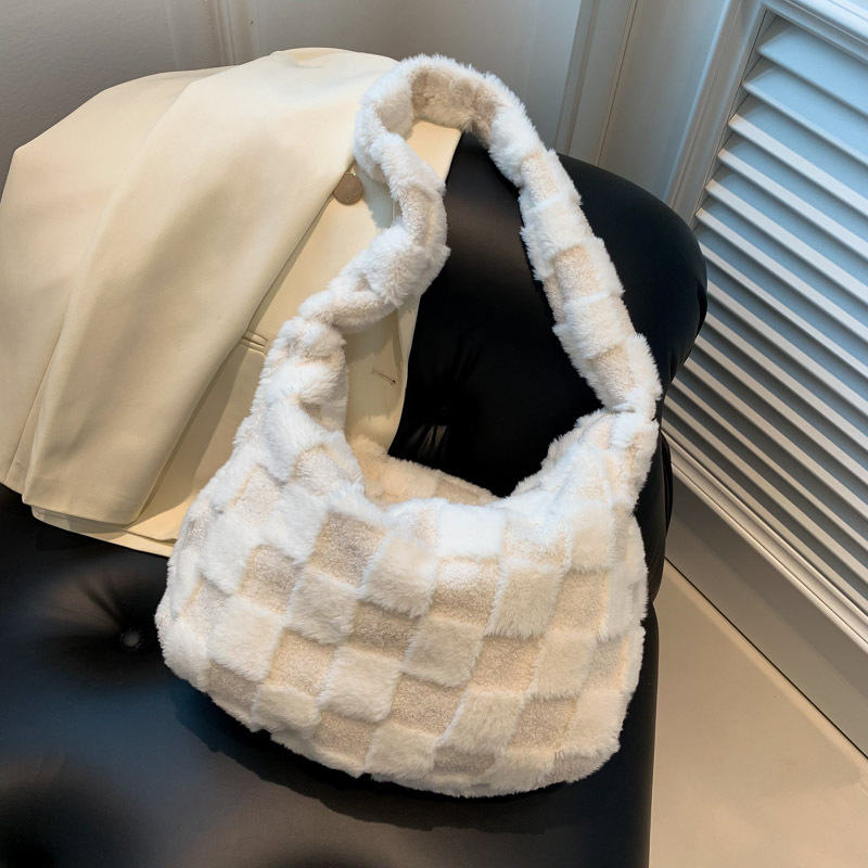 Autumn and winter bags 2023 new bags women ins single shoulder underarm bag casual fashion casual solid color handbag_voghion.com