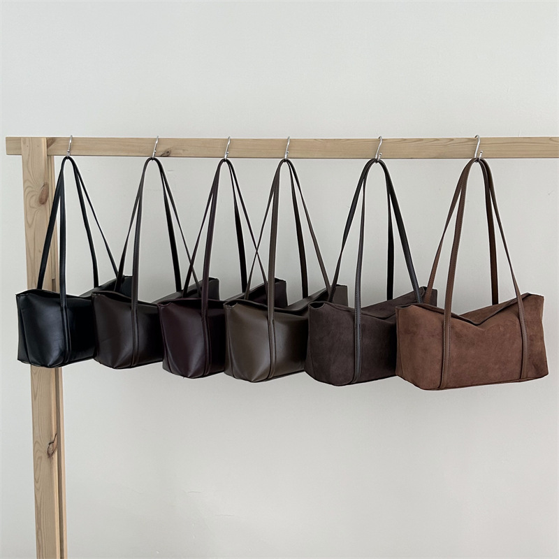 Borsa a cuscino in pelle scamosciata autunnale e invernale coreana retrò da donna 2024 nuova moda, borsa a tracolla grande da viaggio sottobraccio_voghion.com