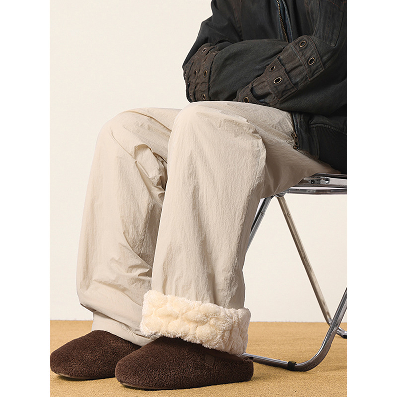 Women's extra-thick, waterproof, windproof, and cold-resistant cotton-padded trousers for winter wear in Northeast China (minus 40 degrees Celsius), suitable for Mohe.