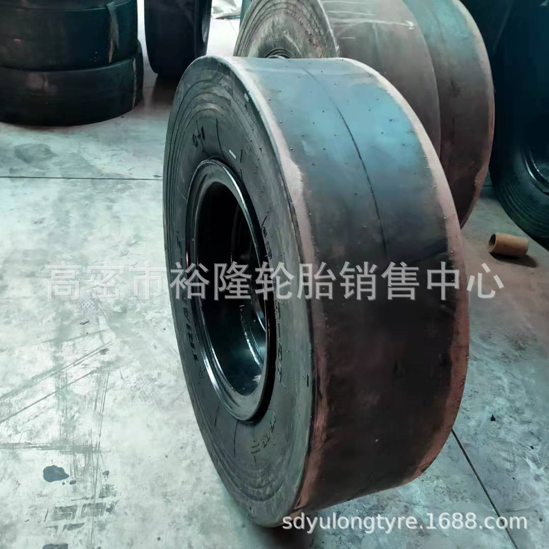 工程压路机轮胎13/80-20光面胎光板胶轮10.00/11.00-20