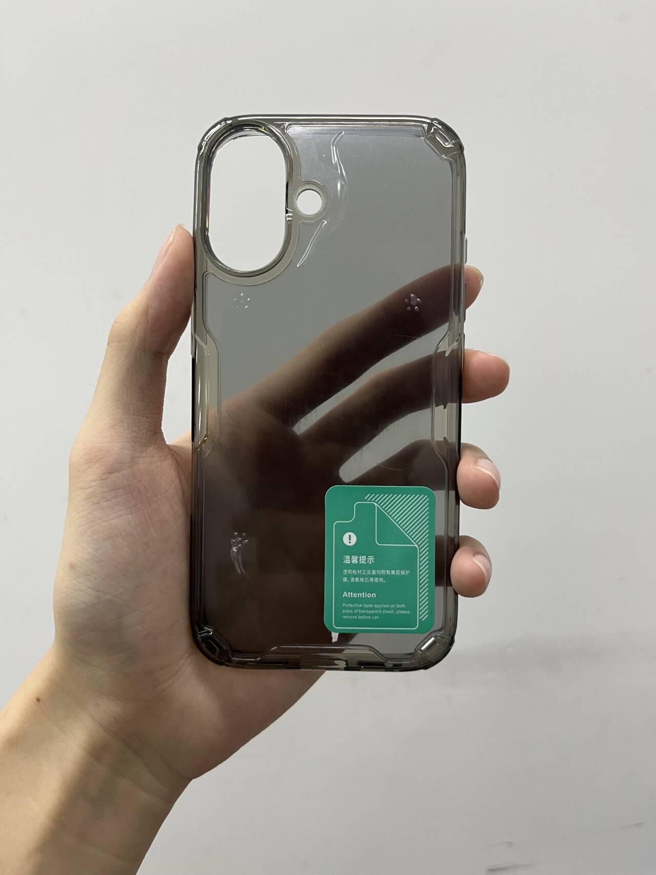 iPhone 17 Đen Trong