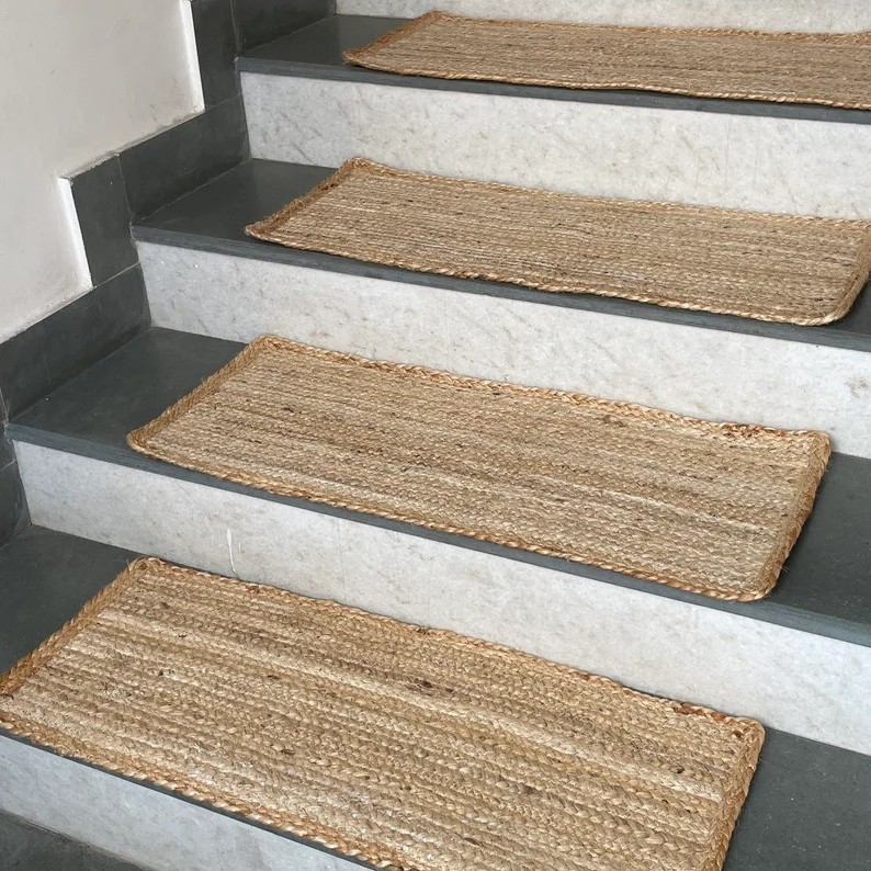 Alfombrilla de escalera tejida a mano de fibra de yute natural importada de Bangladesh Alfombrilla de escalera sin pegamento antideslizante y resistente al desgaste para el hogar