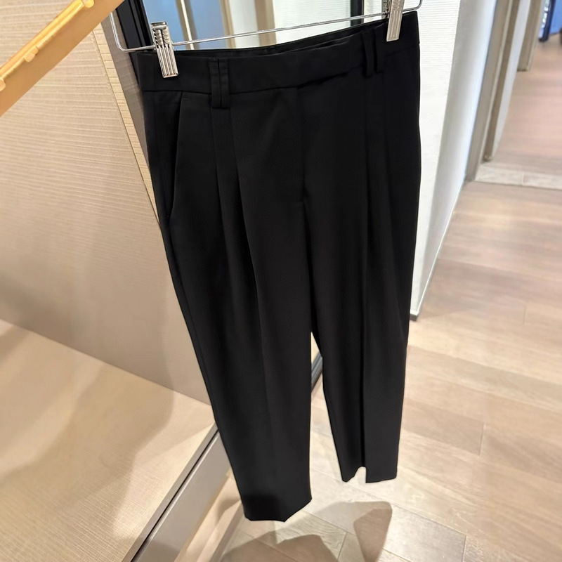 031729  早秋新品女士两色西裤 小标刺绣百搭通勤垂坠显瘦阔腿裤|undefined