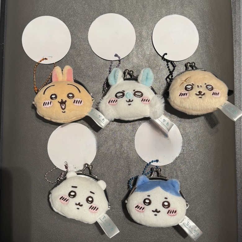 Self-deprecating Bear Usagi, Hachiware, Miki, Mochizuki plush card holder, coin purse, metal clip bag charm, coin purse