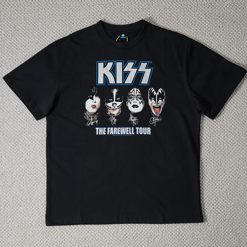 Kiss kiss band