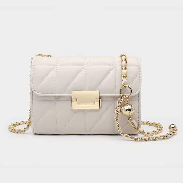 One-shoulder bag with diamond pattern, small bag, shoulder bag, internet celebrity, western style, 2021 collection