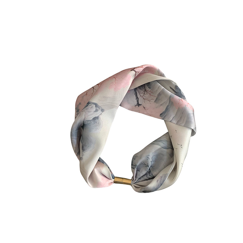 Bufanda de seda de lunares Sentido avanzado Nuevo estilo nacional Flor Protector de cuello Decoración de clavícula Bufanda pequeña Protector de cuello Bufanda de seda magnética