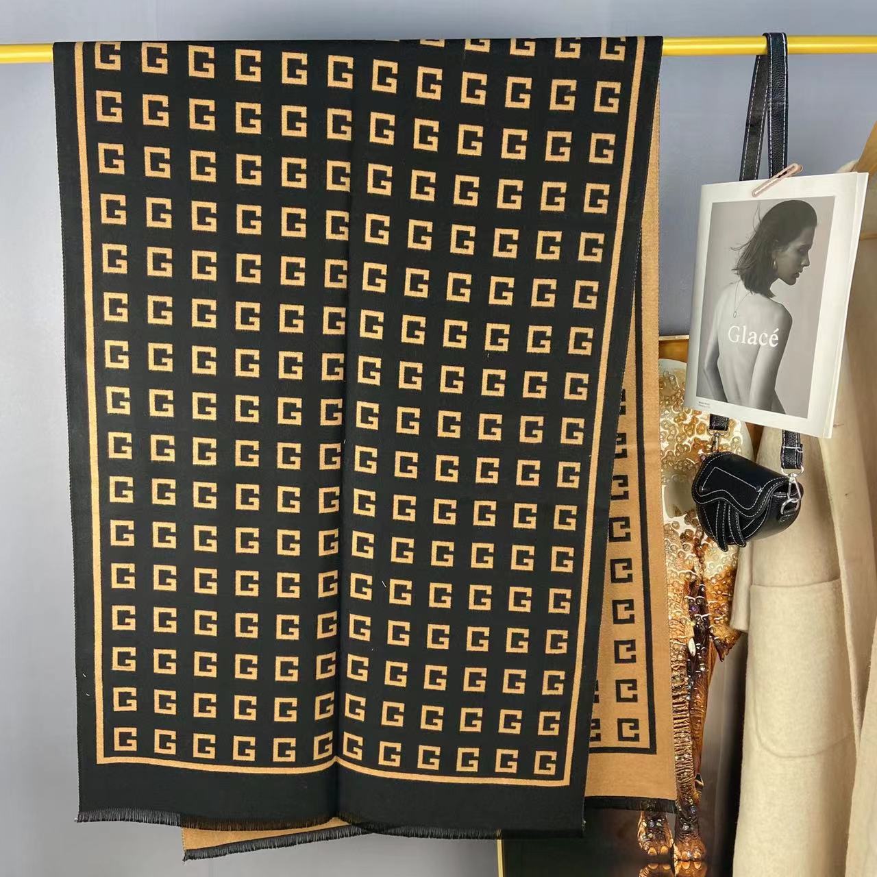 O 문자 커피 색상