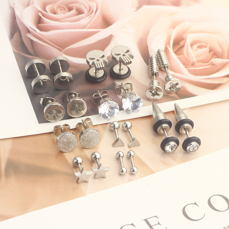 Pointed titanium steel lip stud product view