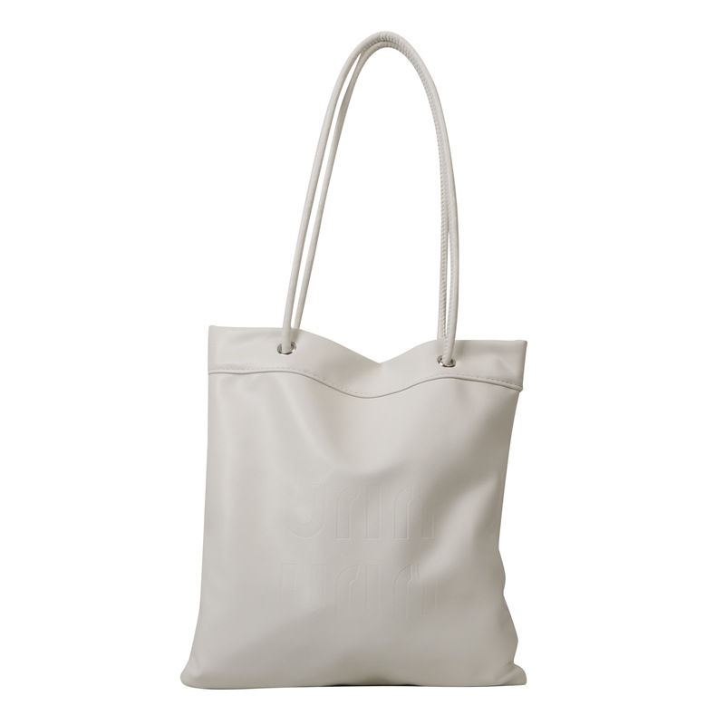 Bolso de hombro de las mujeres de moda de gran capacidad 2023 otoño e invierno nuevo todo-juego ins bolsa de la axila