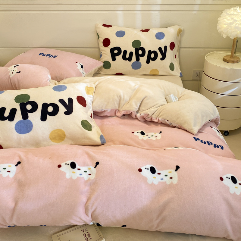 Otoño y invierno leche de seda de dopamina cama de cuatro piezas de seda de coral dormitorio flange sábanas de seda de tres piezas