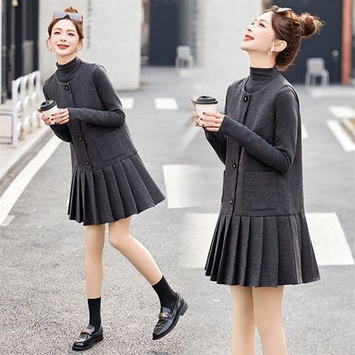 春装新款时尚两件套装裙显瘦通勤时尚打底衫+马甲连衣裙两件套