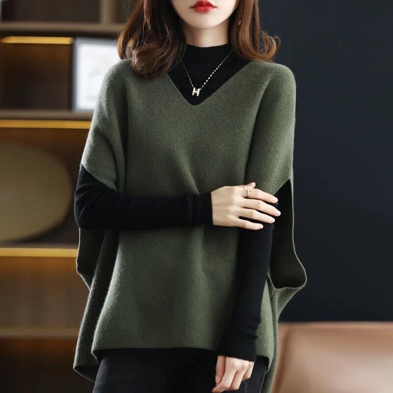 【Yangyang Family】Knitted Sweater Vest for Women, Korean Style Loose Fit Versatile Top, Sleeveless Sweater Layering Vest 【Yangyang Family】Knitted Sweater Vest for Women, Korean Style Loose Fit Versatile Top, Sleeveless Sweater Layering Vest