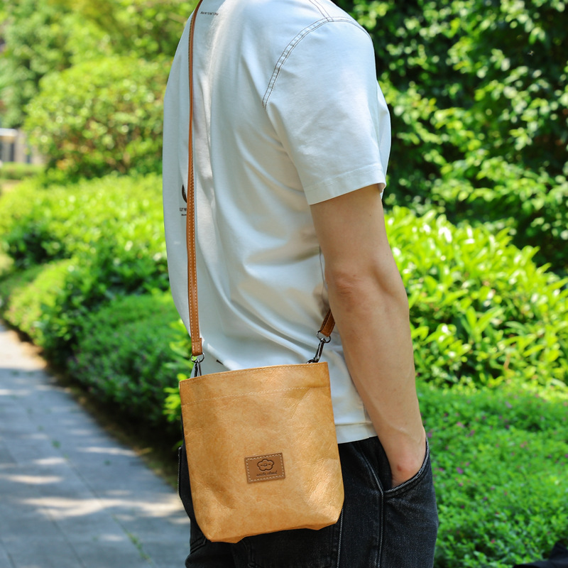 简约小众杜邦纸包包定制学生通勤单肩斜挎包牛皮纸可爱相机手机包