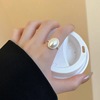 One size small design ring from pearl, advanced accessory, on index finger, light luxury style, high-quality style, bright catchy style