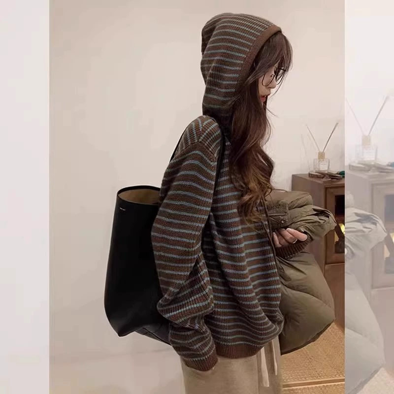 Трикотажное платье‑свитер с капюшоном оверсайз, демисезонное, кофе, one size