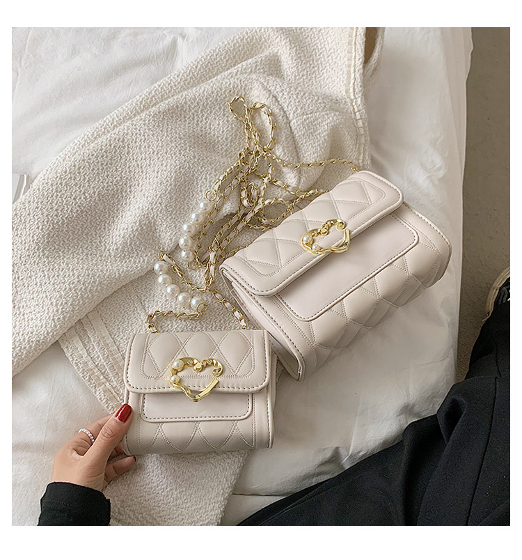 Wholesale Heart-shaped Buckle Messenger Shoulder Small Square Bag Nihaojewelry display picture 69