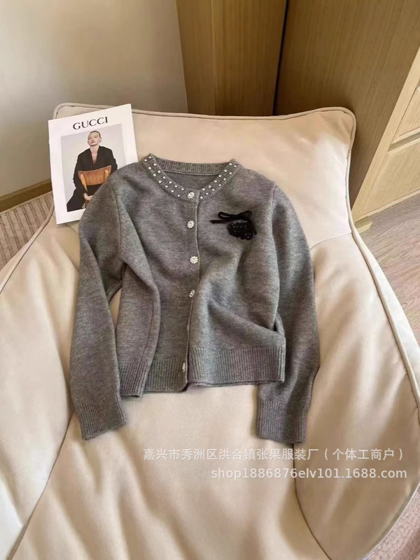 フランスの重厚なダイヤモンドがちりばめられたリボンの柔らかくワックスのようなカーディガンセーター、女性用、春と秋の新しいスタイル、スリムで年齢を軽減するニットトップ|undefined