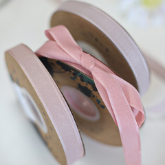 Festive macrame silk ribbon, ribbed satin ribbon, solid-color floral wrapping ribbon for bouquets, gift boxes, and gift packaging.