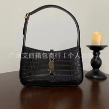 �V��2025�¿����ְ���Ů����μ�Ҹ�°�hoboС���L������