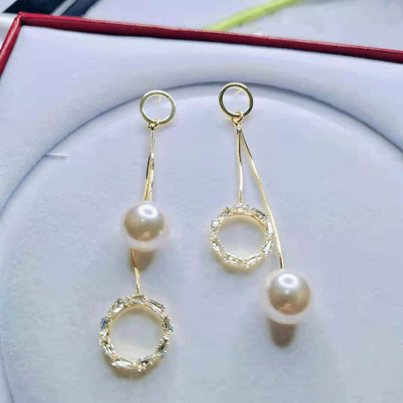 New Creative Asymmetric Earrings Women Fashion Long Pearl Party Earrings for Girls Sweet Temperament Jewelry