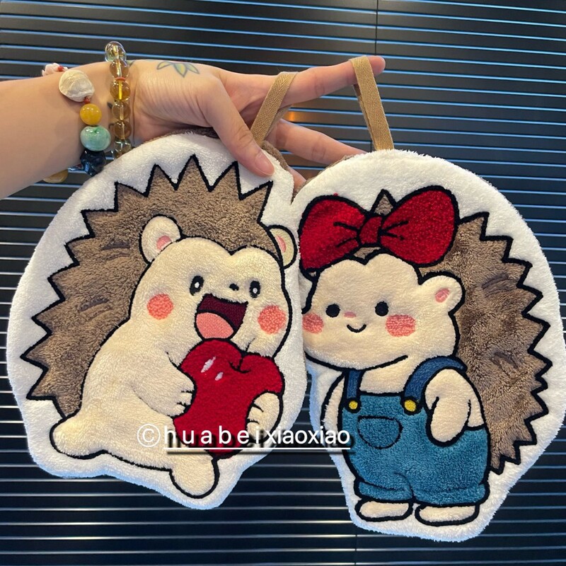 New Cartoon Hand Towels Wholesale, Cute and Unique Hedgehog Creative Animal Coral Fleece Hand Towels for Children, Thickened