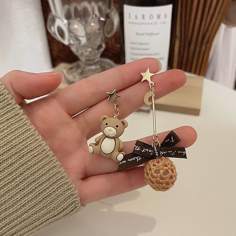 2025新款S925銀針耳釘女蝴蝶結毛球不對稱耳夾小眾設計無耳洞批發