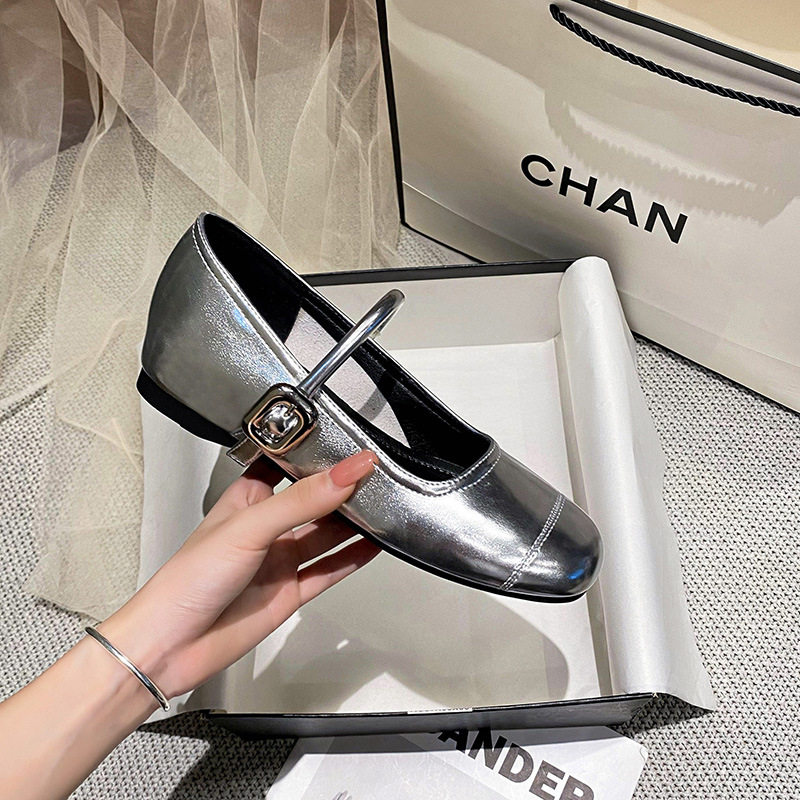 Giày Mary Jane nữ mũi vuông miệng nông, đế bằng mềm, gót trong 3–6 cm — Bạc (kiểu đế bệt), Bạc (tăng bên trong), Màu trắng (kiểu đế bằng), Màu trắng (tăng bên trong)