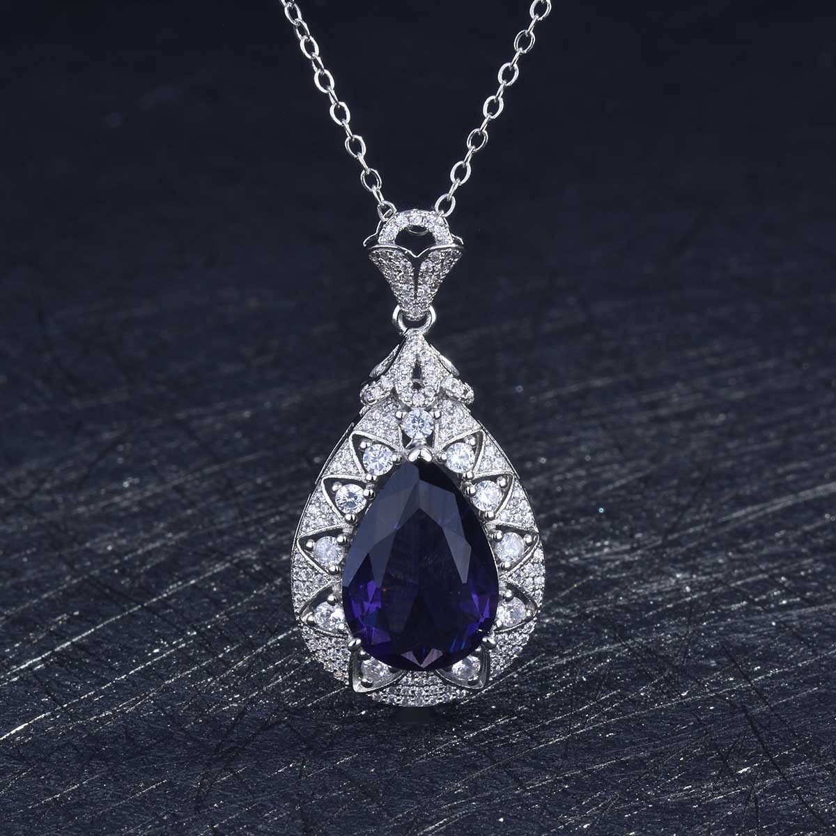 Birnenförmige Amethystkette Voller Diamanten Lila Diamantanhänger display picture 3