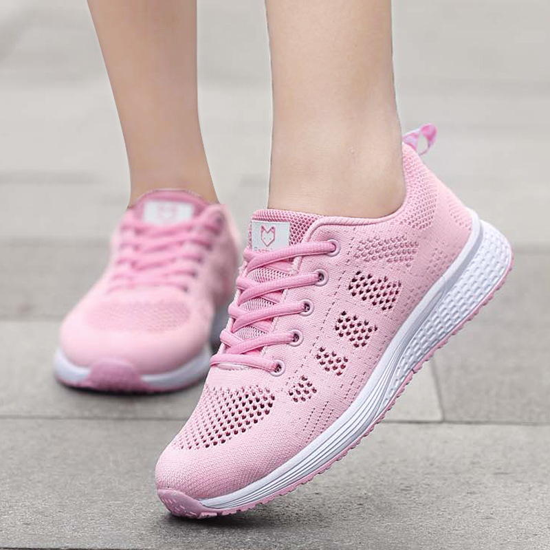 Fujian zapatos de mujer pegajosos en frío zapatos de malla de primavera zapatos deportivos ligeros de suela suave zapatos para correr casuales antideslizantes de tacón plano para mujer