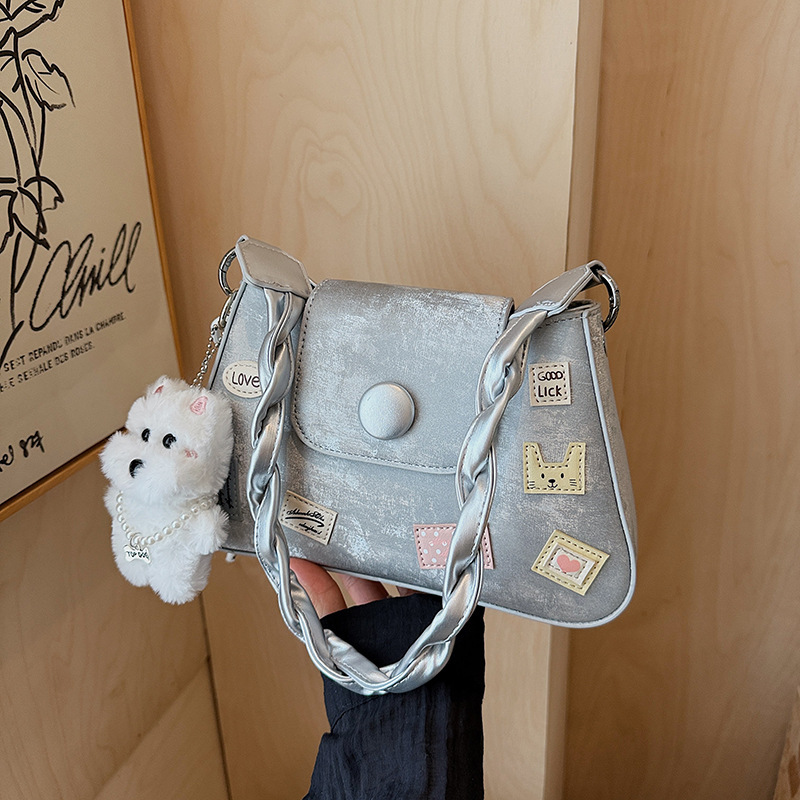 Korean Niche Design Underarm Bag for Women 2025 New Trendy College Style Casual Fashion Commuter Shoulder Crossbody Bag