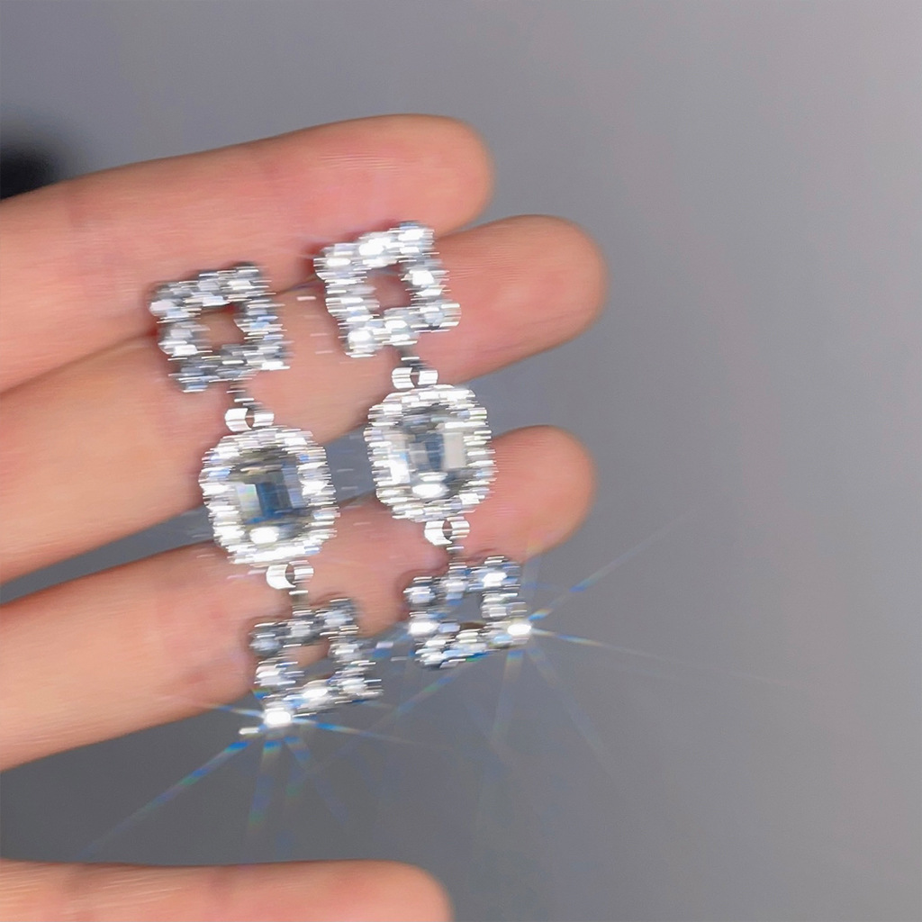 实物巨闪晚宴风高级感水钻长款耳环镂空轻奢几何方形气质优雅耳饰