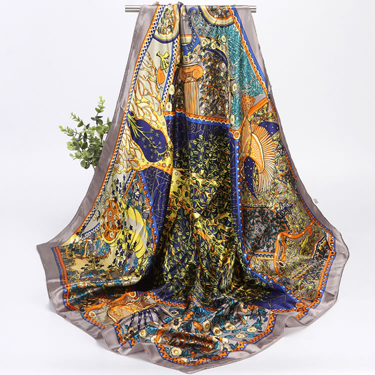 Foulard in seta da donna chic quadrato per capelli e collo_voghion.com