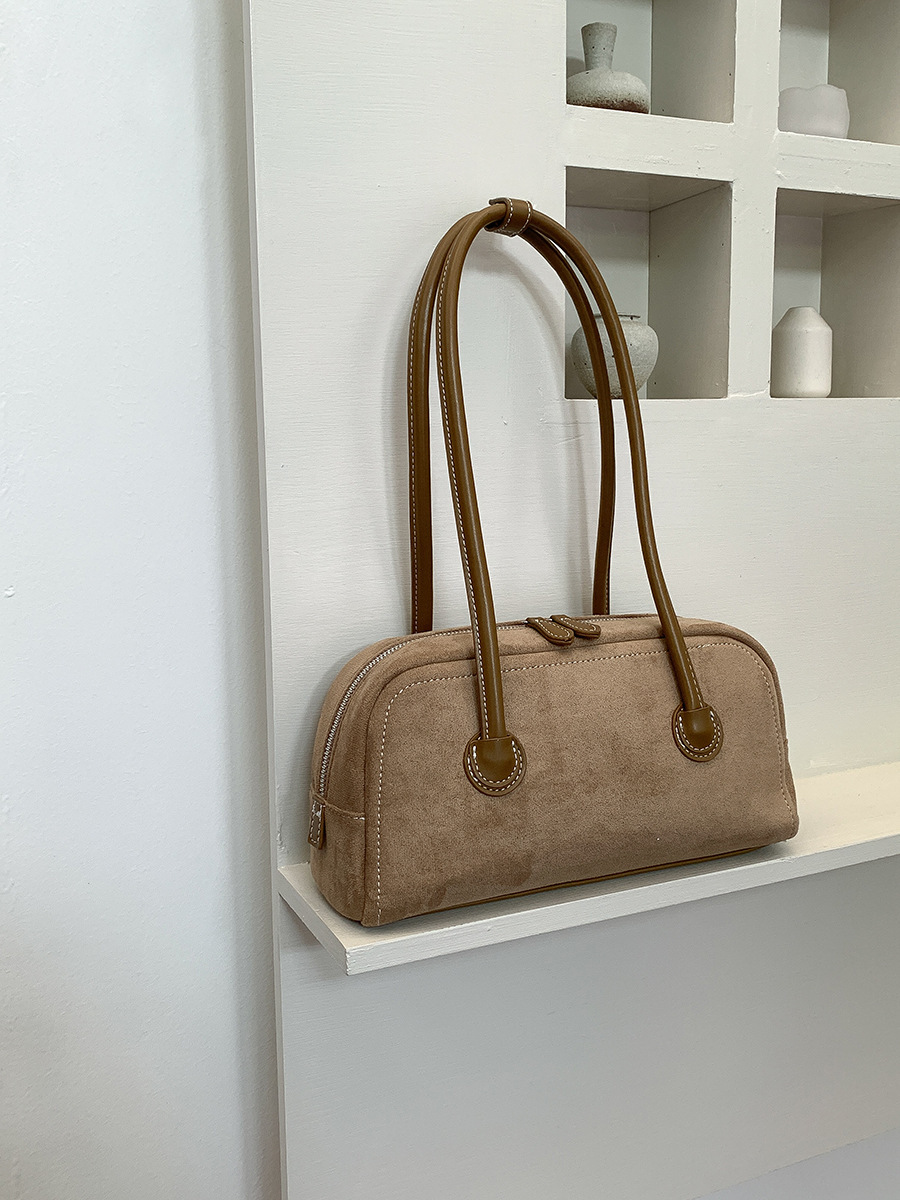 2025 New Suede Baguette Bag Minimalist Luxury Underarm Bag Shoulder Bag Fashion Versatile Women's Bag - Thumbnail 8